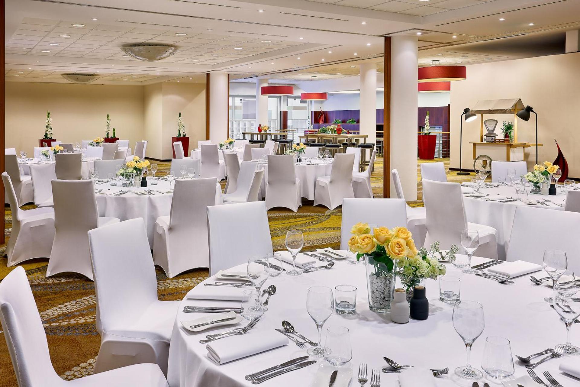 Hotel Courtyard By Marriott Duesseldorf Hafen Extérieur photo