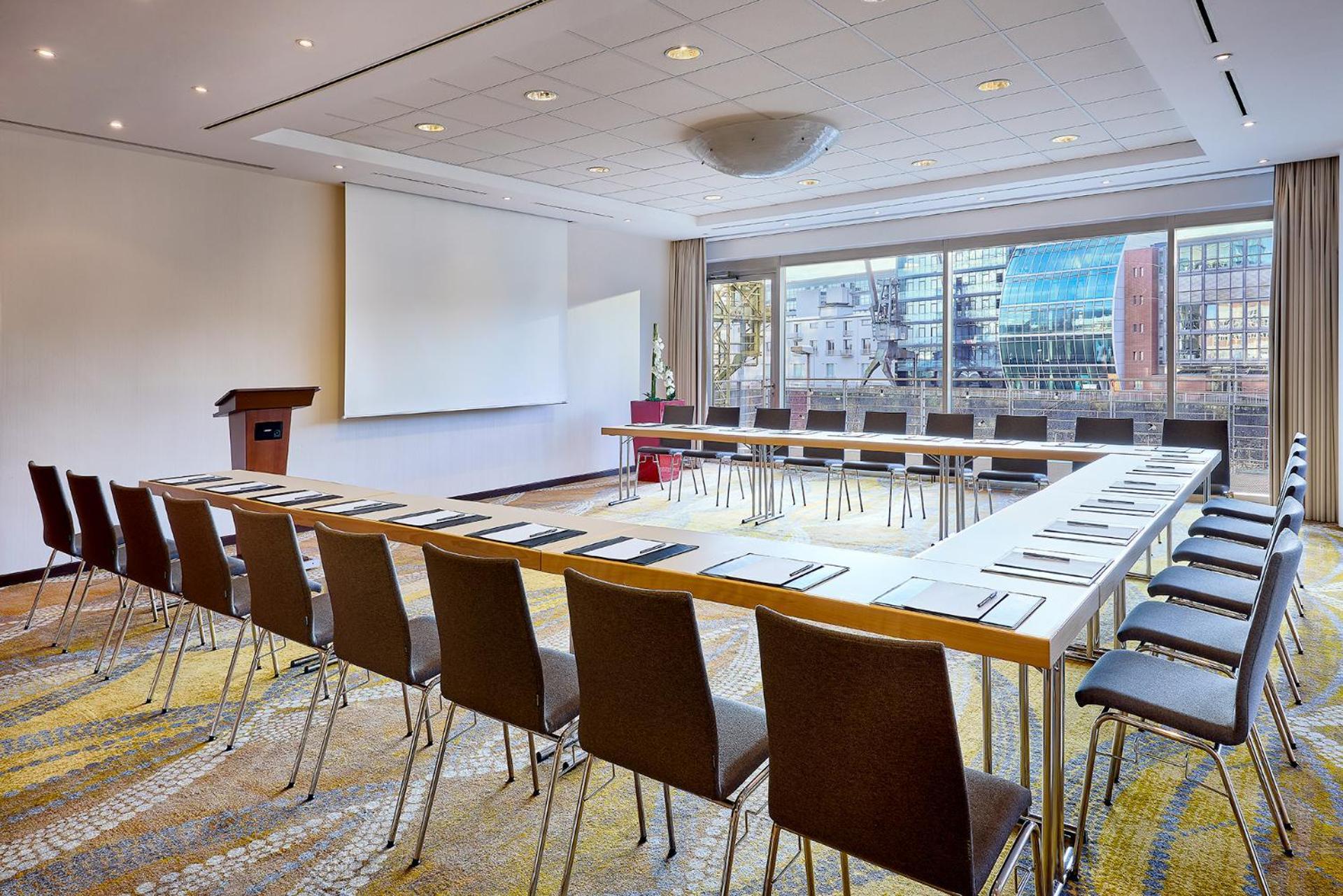 Hotel Courtyard By Marriott Duesseldorf Hafen Extérieur photo